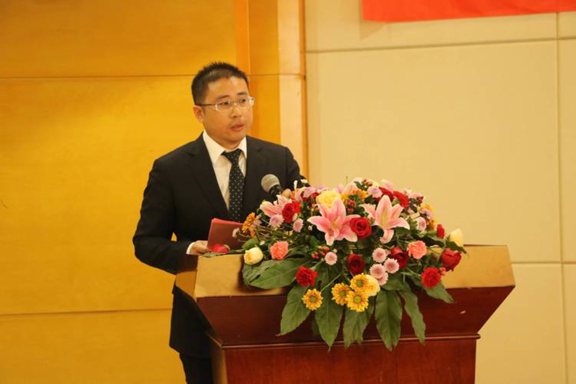 远东中视广告